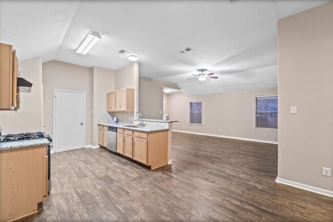 Building Photo - 6827 Highwind Bend Ln