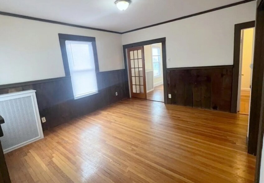 Building Photo - 543 Broadway