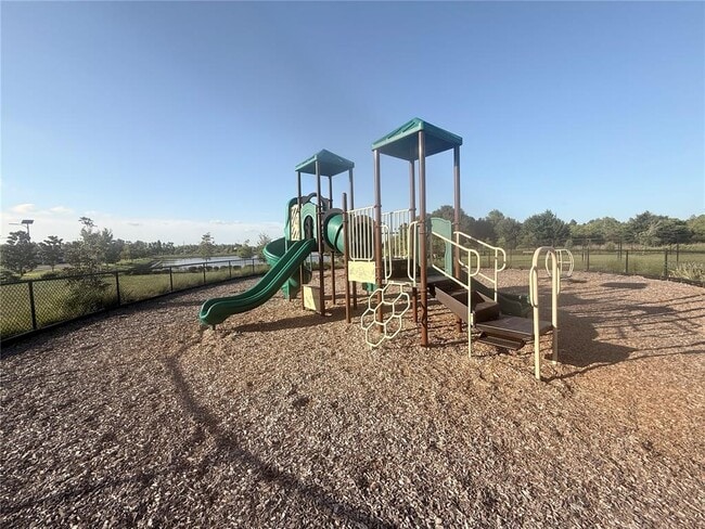 Building Photo - 17209 English Chestnut Wy