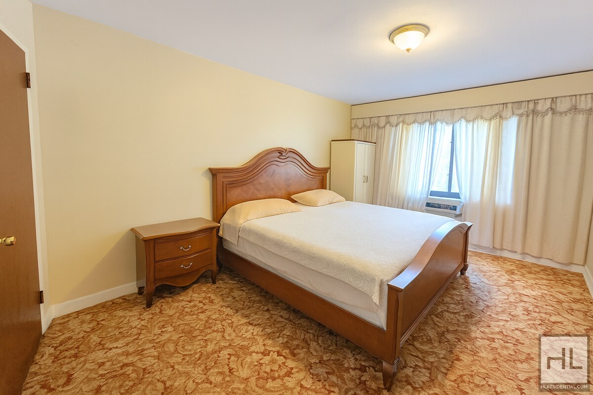 Building Photo - Spacious 2-Bedroom Apartment for Rent in A...
