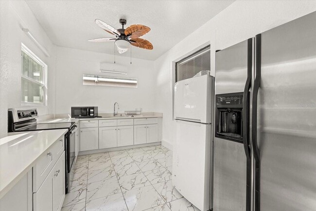 Building Photo - 871 Blairmont Ln