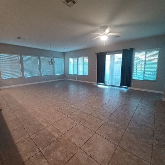 Building Photo - 14360 W Corrine Dr