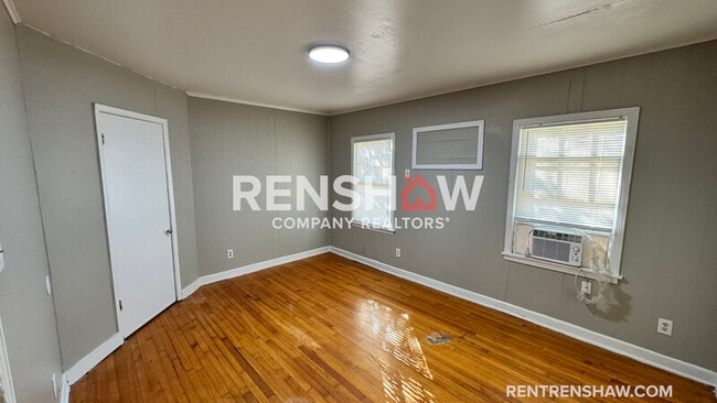 Building Photo - 1041 Isabelle St