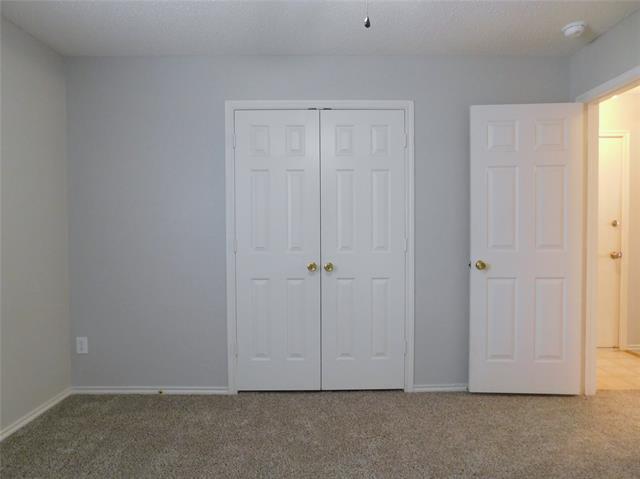 Building Photo - 5721 Thoroughbred Trail