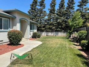 Building Photo - Freeman Street Duplex