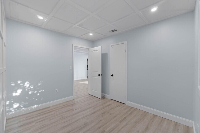 Building Photo - 19 Eglin St