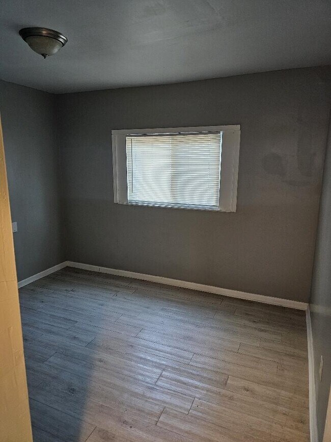 Building Photo - 12012 Ashton Ave