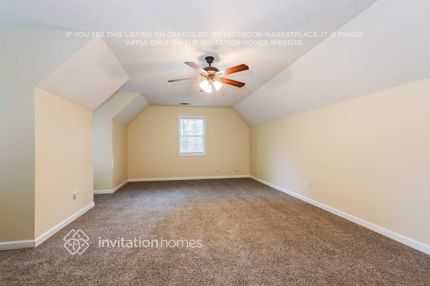 Building Photo - 157 Hayes Cir