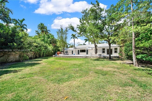 Building Photo - 520 Bay Point Rd