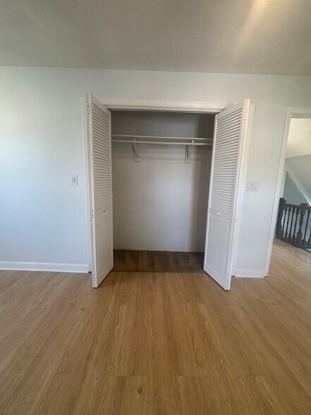 Building Photo - 33 Appleton St