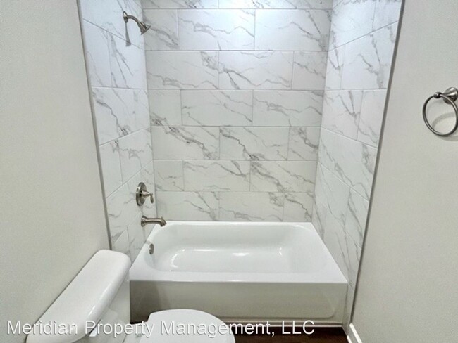 Building Photo - 4 br, 2.5 bath House - 8755 Shipp Cv