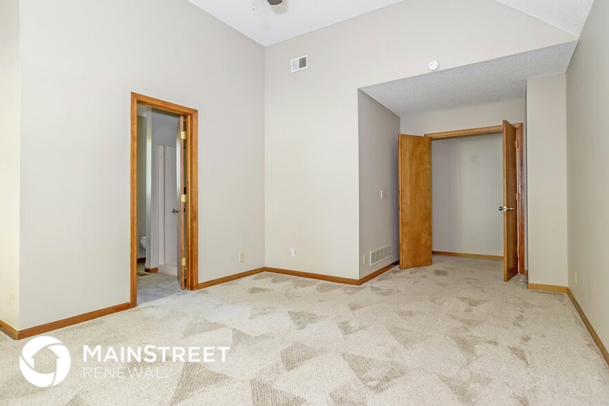 Building Photo - 1330 N Anne Shirley Dr