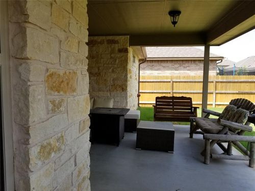 Building Photo - 2425 Muzzie Ln