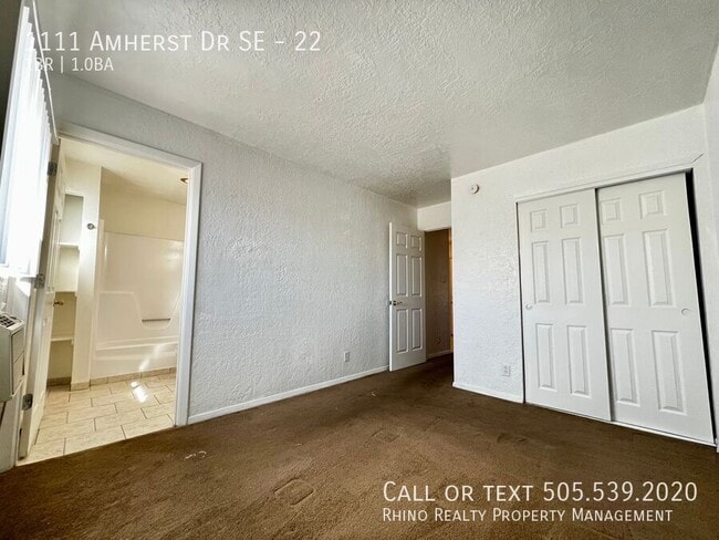 Building Photo - 1111 Amherst Dr SE