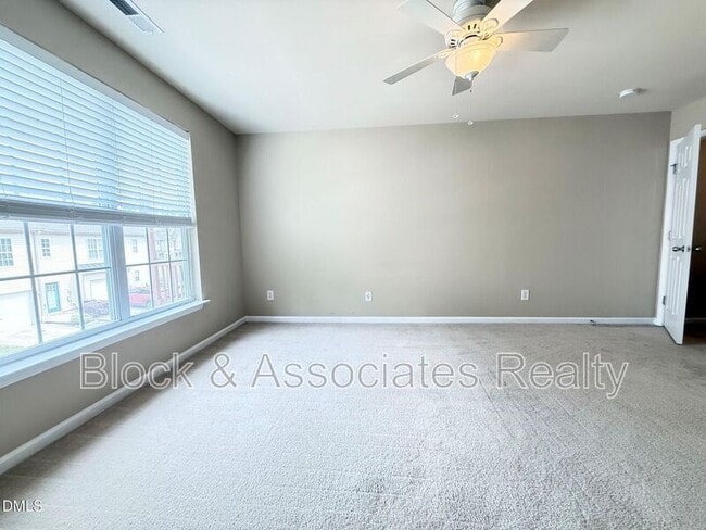 Building Photo - 9911 Cleaver Ct