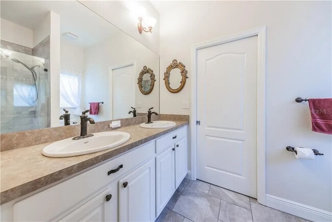 Building Photo - 2813 Plantain Dr