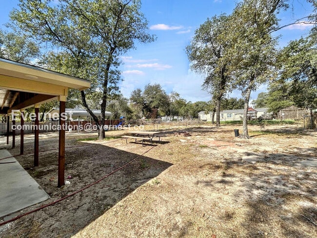 Building Photo - PROMO:  $500 off of the first months rent - 3 Bed/2 Bath Home with Carport / Pet-Friendly / Avail...