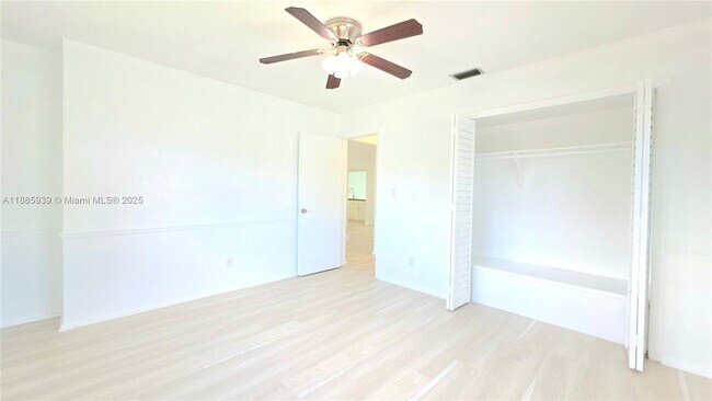 Building Photo - 5300 SW 7th Ct