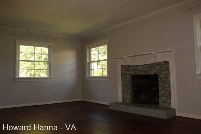 Building Photo - 4 br, 3 bath House - 605 Runnymede Court