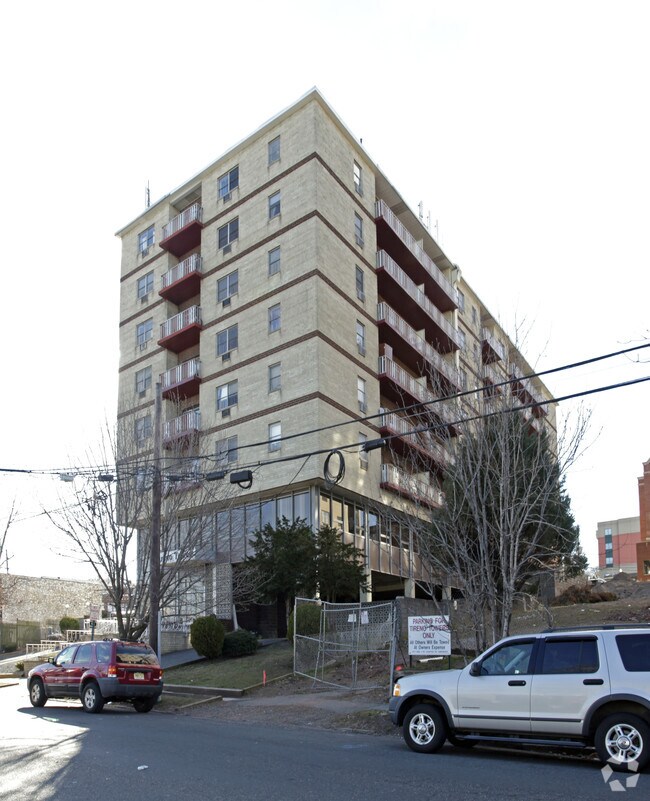 Tireno Towers 15 1st St Hackensack NJ 07601 Apartment Finder