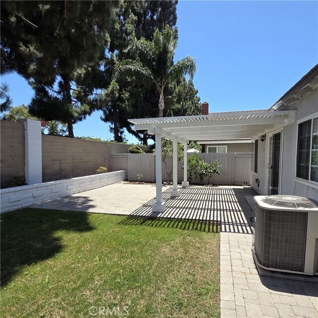 Building Photo - 14232 Matisse Ave