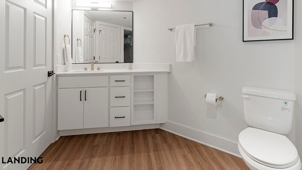 Building Photo - 1221 S Eads St