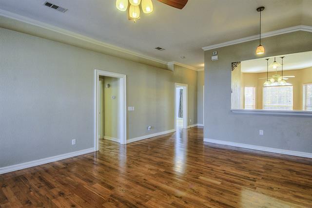 Building Photo - 718 Donny Brook Dr