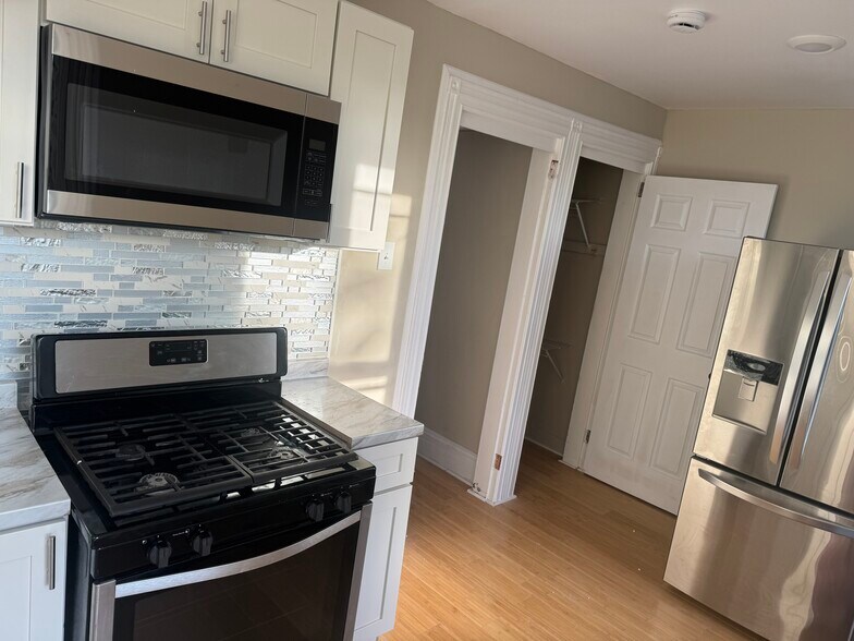Kitchen, stainless steel appliances - 265 N 7th St