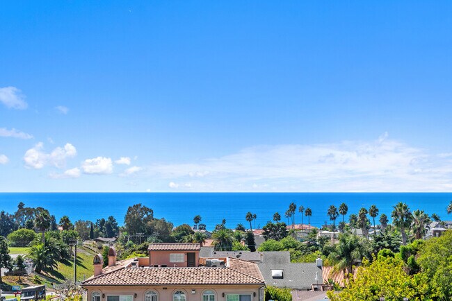 Building Photo - 26509 Via Sacramento