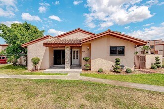 Building Photo - 740 NW 105th Pl