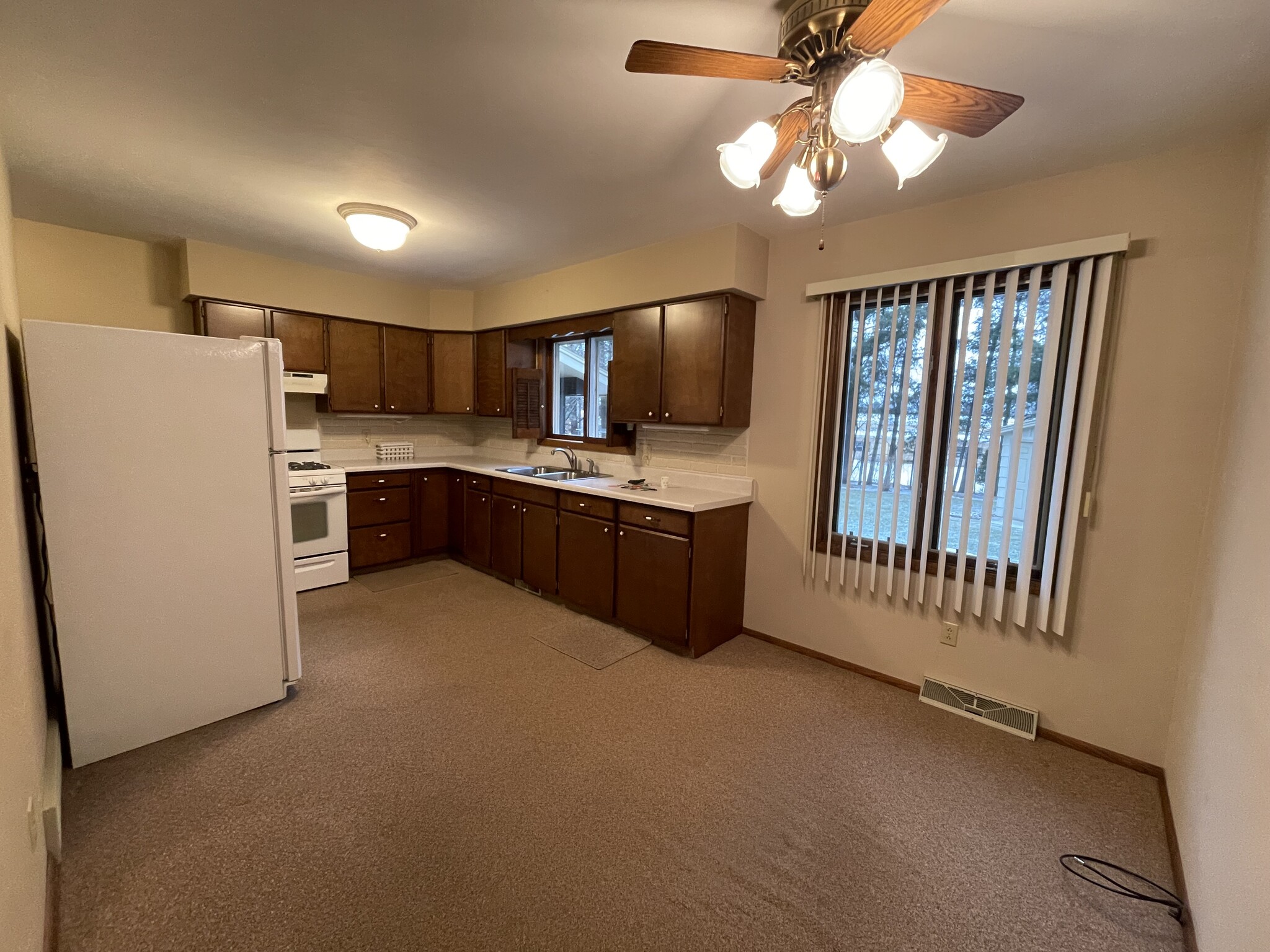 Building Photo - 1412 Keck Ave