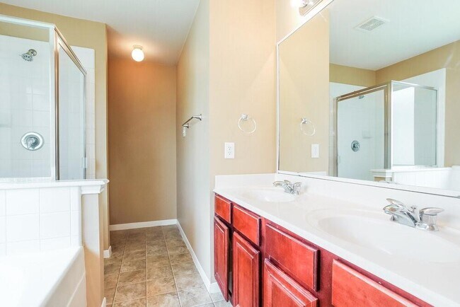 Building Photo - 16207 Imperial Forest Ln
