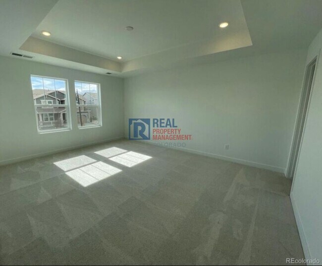 Building Photo - 5525 Wisteria Ave