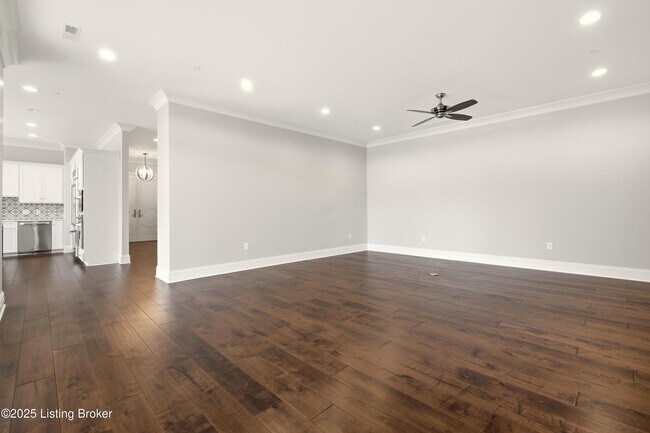 Building Photo - 6600 Seminary Woods Pl