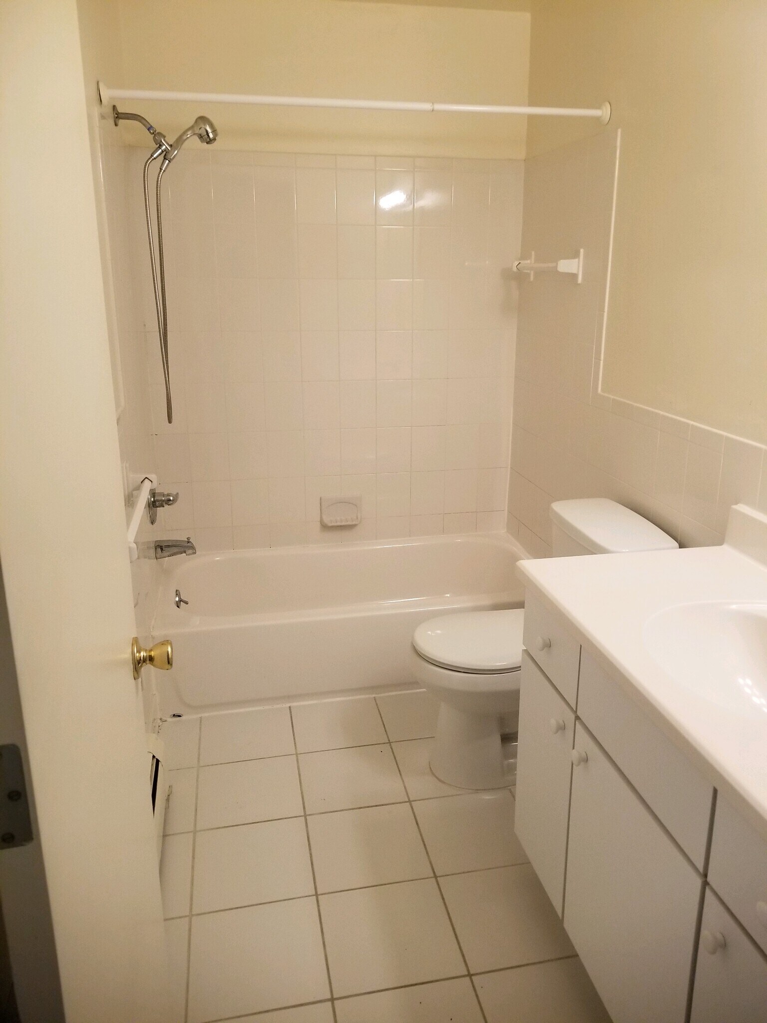 bathroom - 239 Twelve Mile Rd