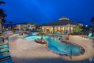 Avenues at Creekside, New Braunfels Texas - Avenues at Creekside