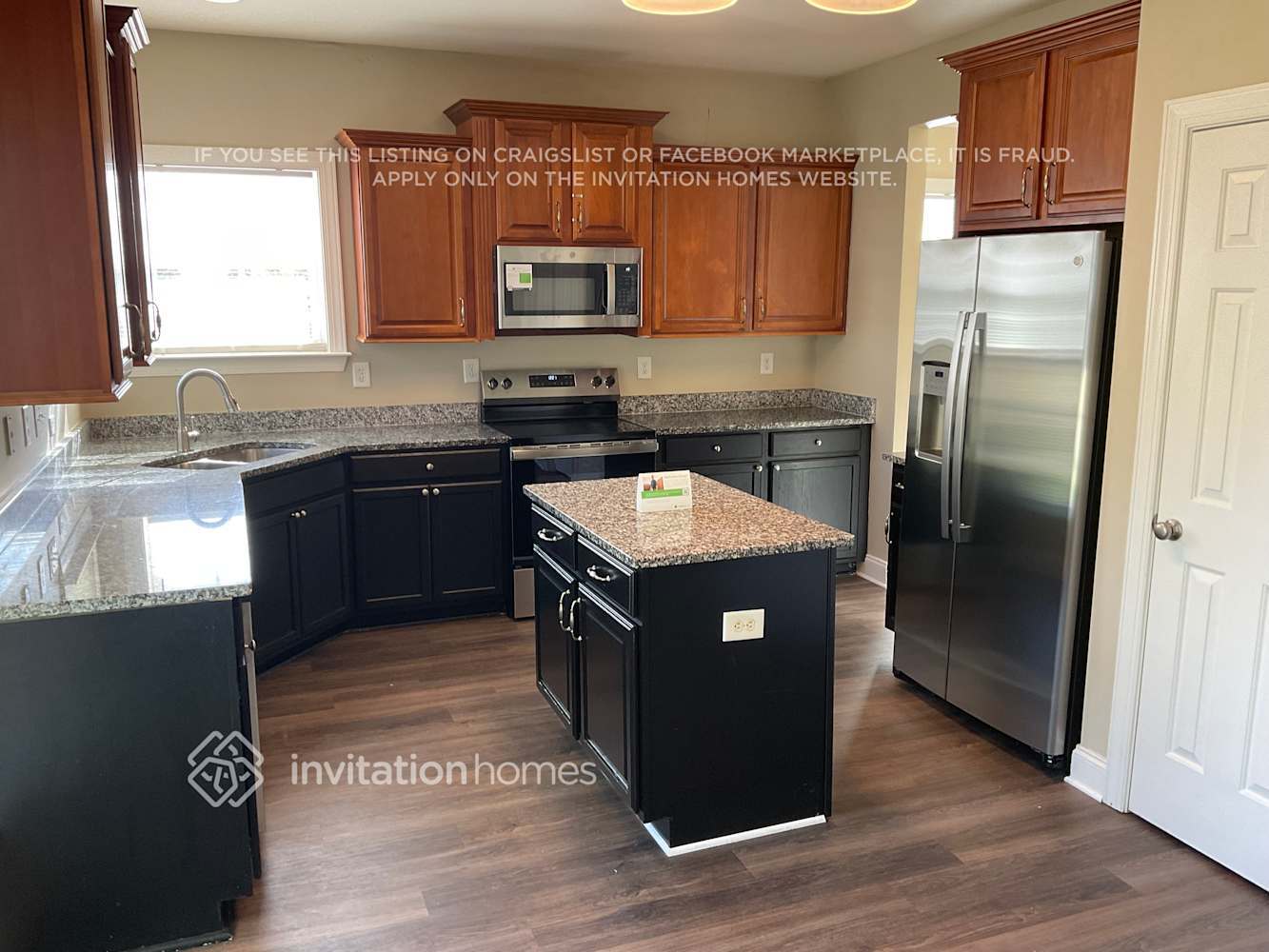Building Photo - 8612 Ridgeline Ln