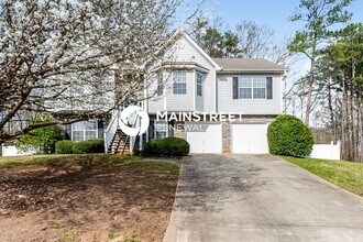 Building Photo - 4 Bedroom Pet-Friendly Home in Ellenwood, GA with Main Street Renewal