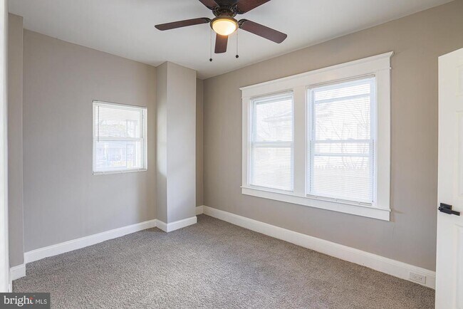 Building Photo - 3803 Cedardale Rd