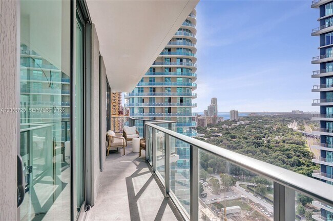 Building Photo - 1300 S Miami Ave