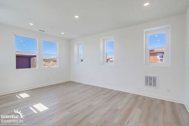 Building Photo - Brand New Build 3Bdm 2.5Ba Home in the Hil...