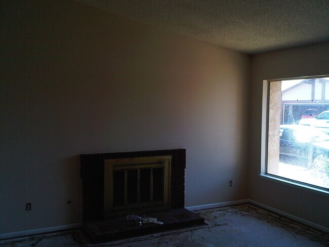 Primary Photo - 4277 Noyer Ln
