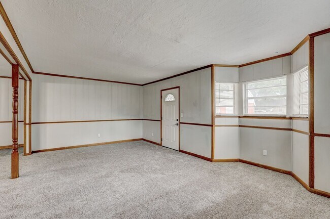 Building Photo - 3 bed 2 bath home in Bethany, OK