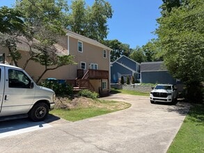 Building Photo - 2371 High Forest Ct