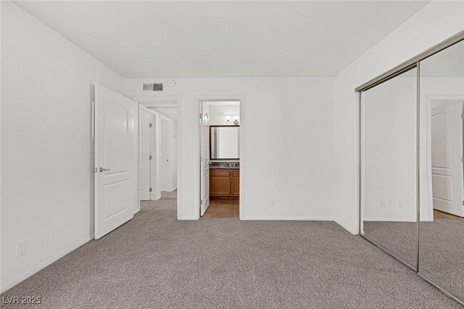 Building Photo - 2100 Jetty Rock Dr