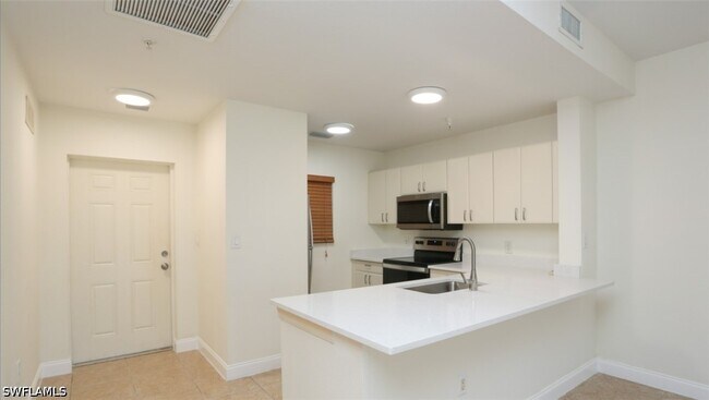 Building Photo - 4455 Botanical Pl Cir