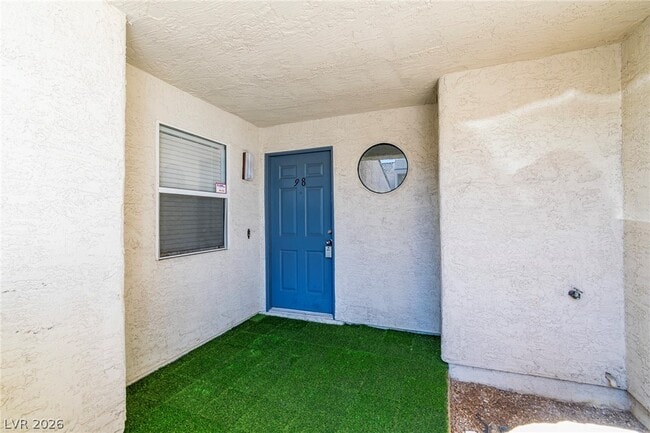 Building Photo - 6250 W Flamingo Rd