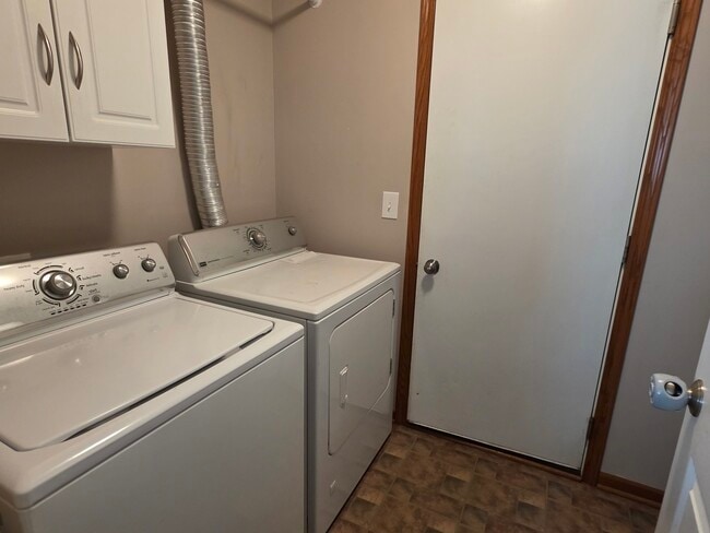 Building Photo - 3943 Havenhill Ct