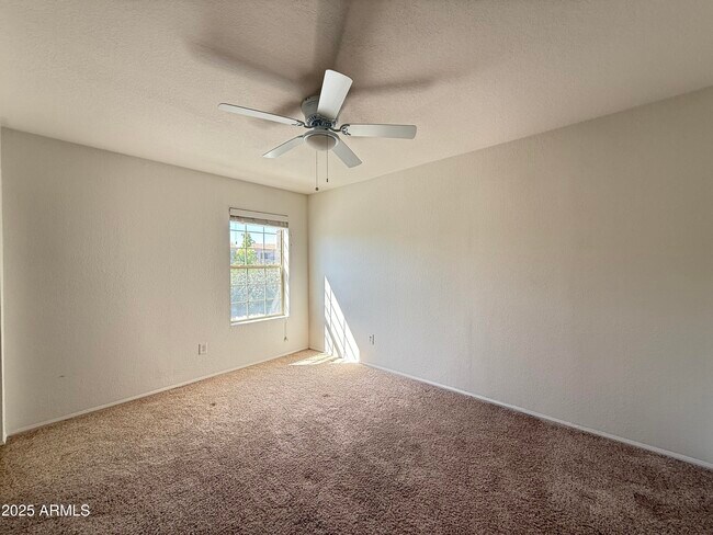 Building Photo - 5998 N 78th St