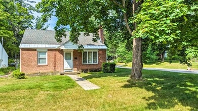 Building Photo - 3 BD  1.5 BA  Guilderland Schools